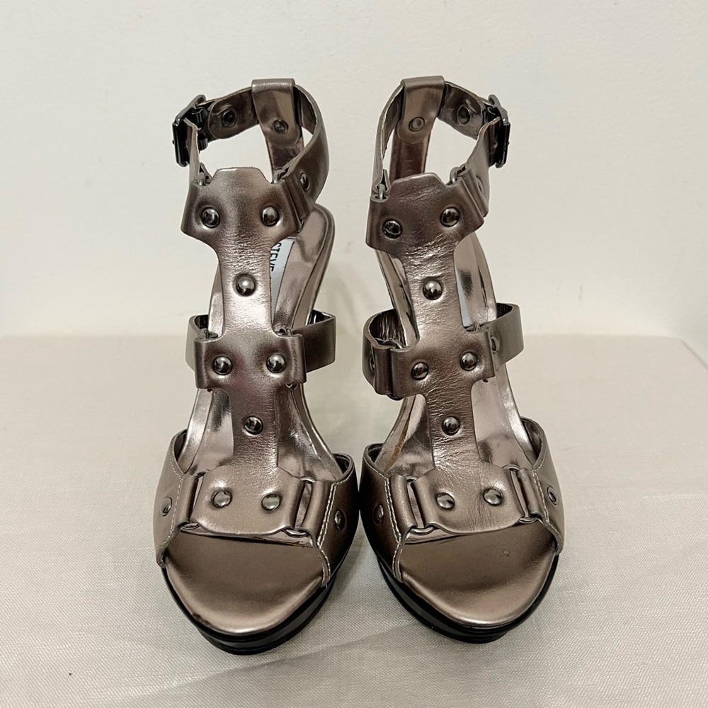 Steve Madden Findd Pewter Stiletto Sandals Mobwife - Picture 3 of 9